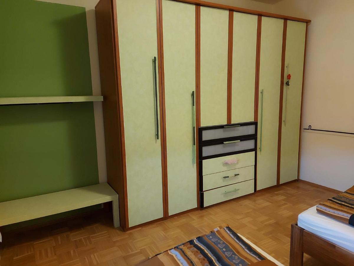 Ferienwohnungen Wozengi Schweinfurt Ngoại thất bức ảnh